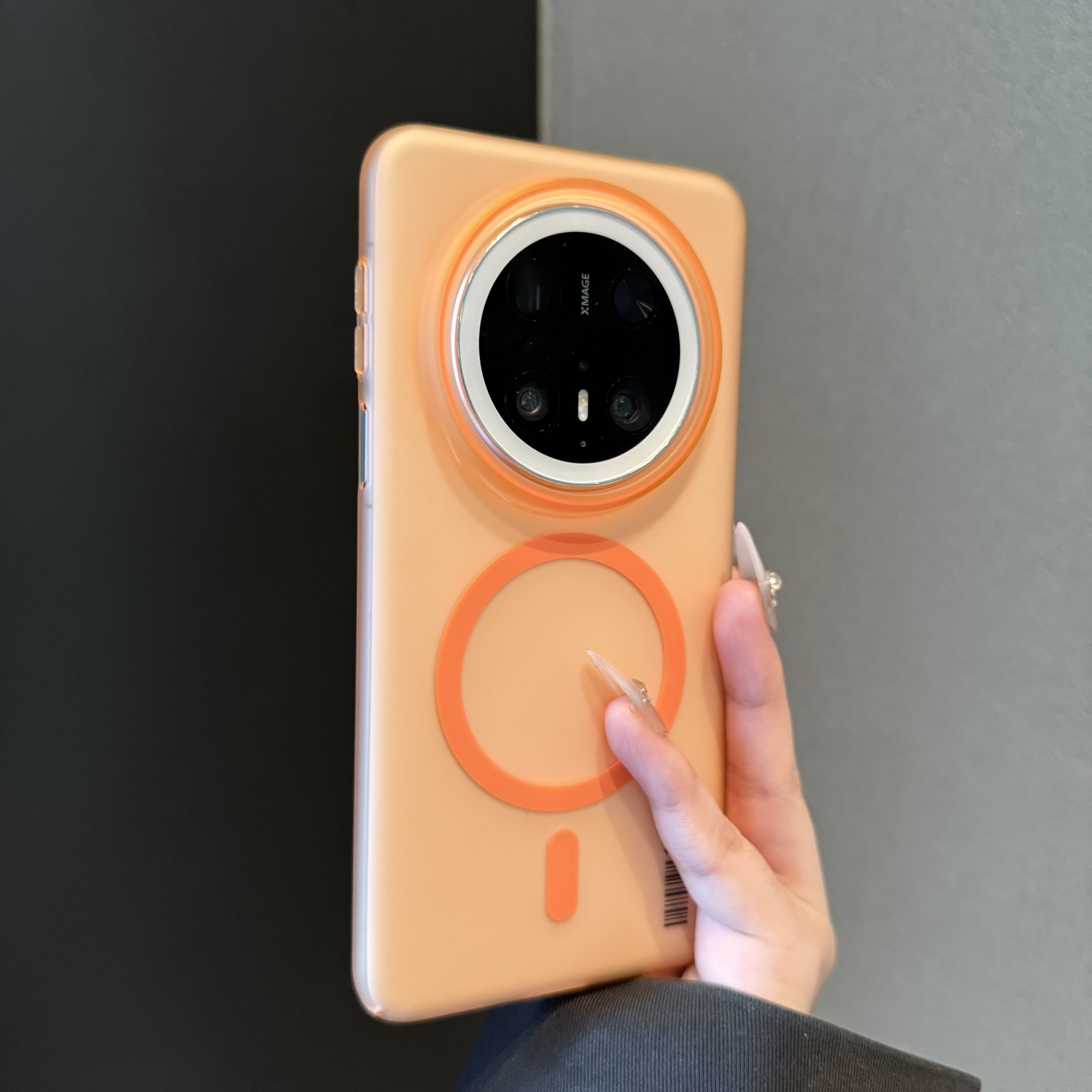 【高品质】时尚磨砂肤感磁吸适用华为mate70pro+手机壳不沾指纹