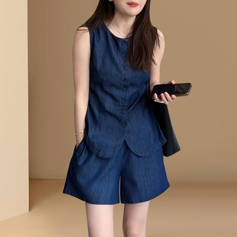 高级炸街减龄显瘦洋气时尚休闲套装无袖马甲短裤搭配一整套装女夏