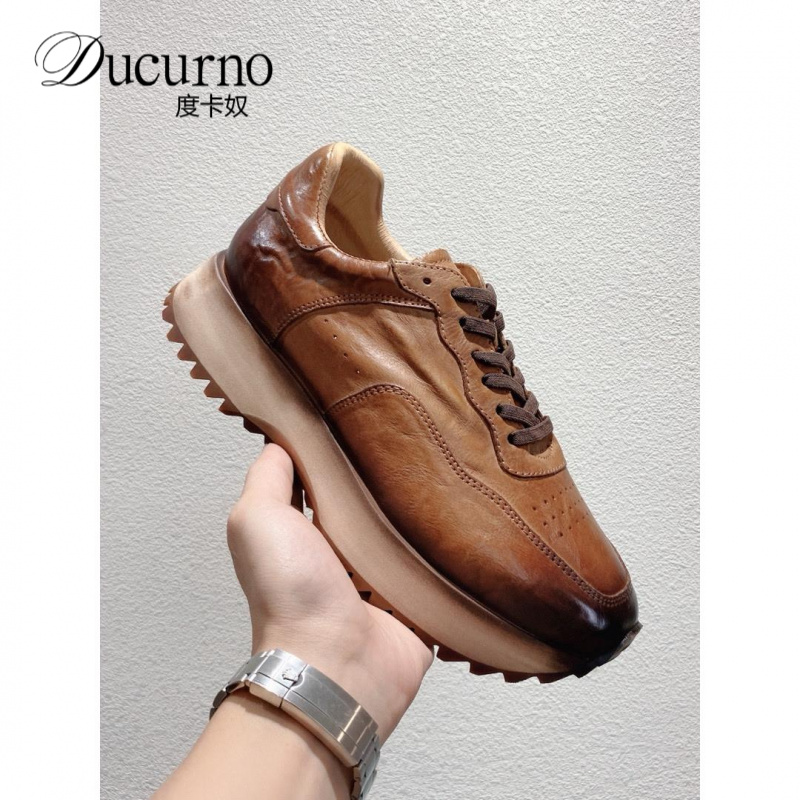 2025复古阿甘鞋厚底增高运动2025男生网红皮鞋男款轻奢休闲商务鞋