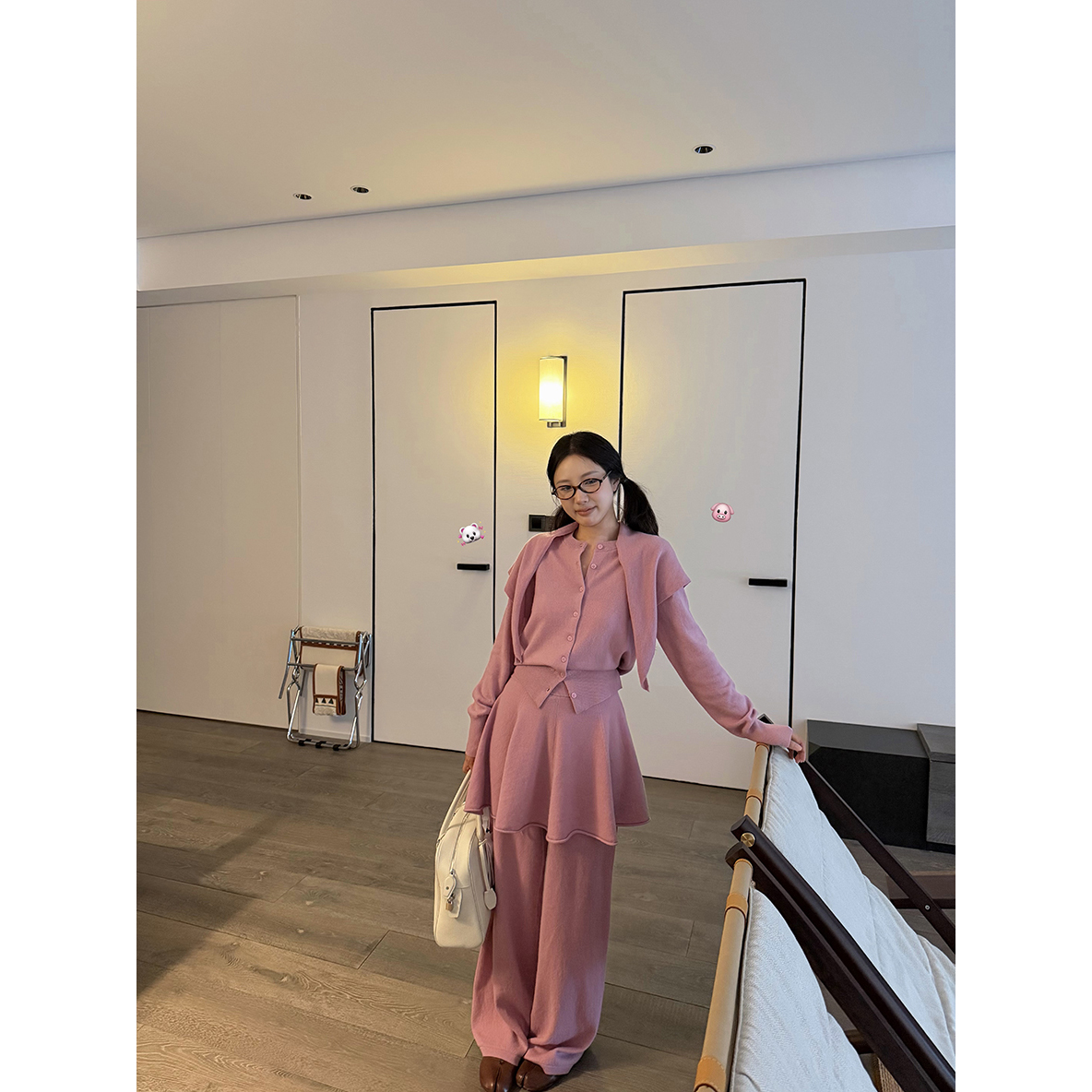 爆款百搭针织羊绒圆领开衫三角围巾长裤半裙四件套时尚潮流超火必