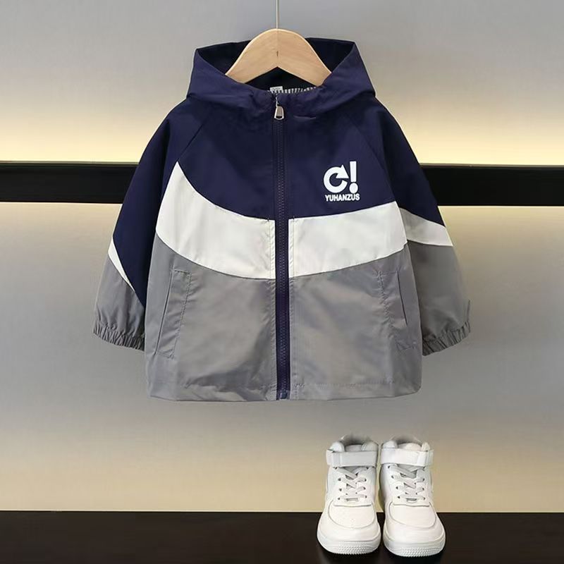 YeeHoO英氏【断码】男童休闲外套洋气风衣春秋新款连帽上衣2025中小