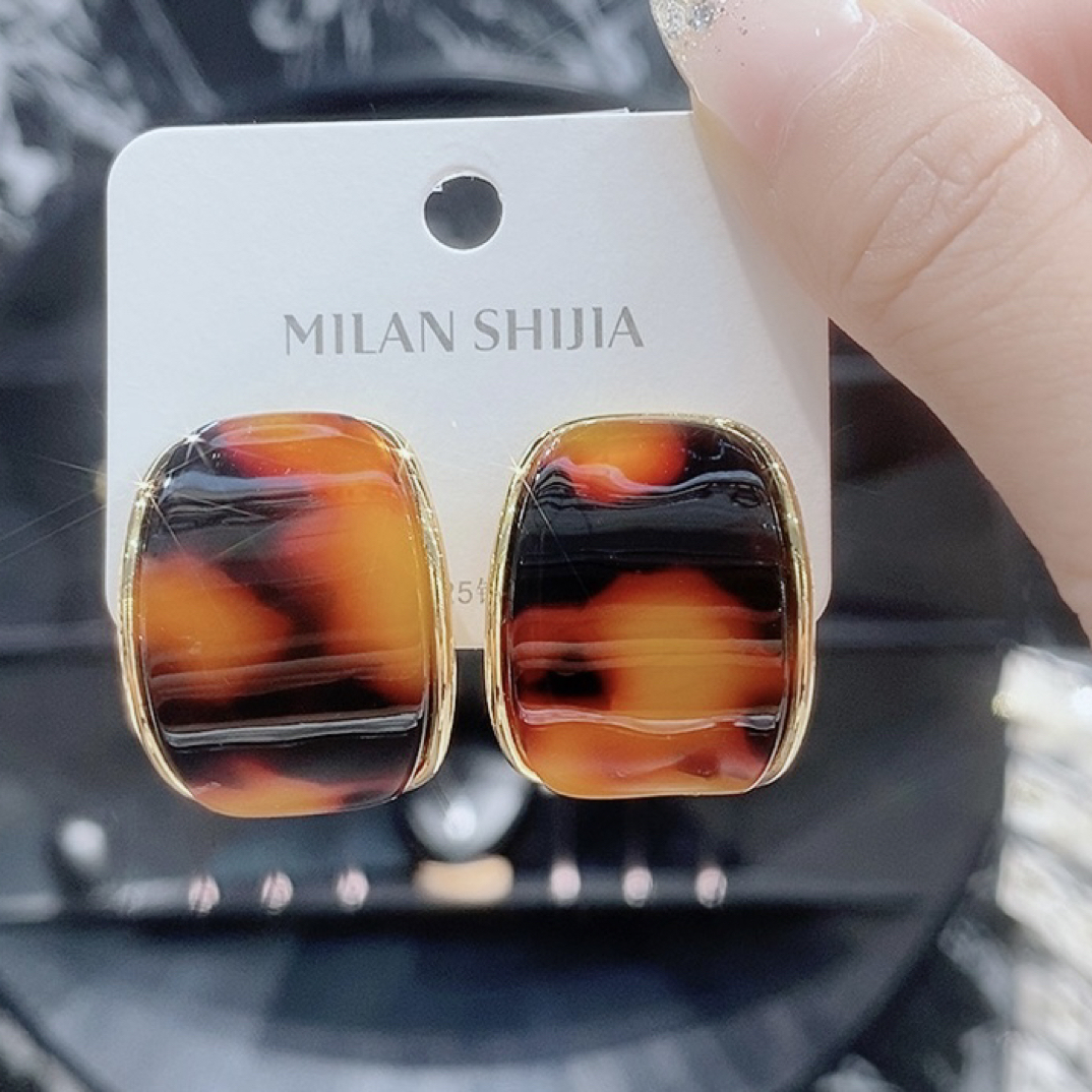 铜合金耳饰 港风几何女简约个性原创设计法式耳钉