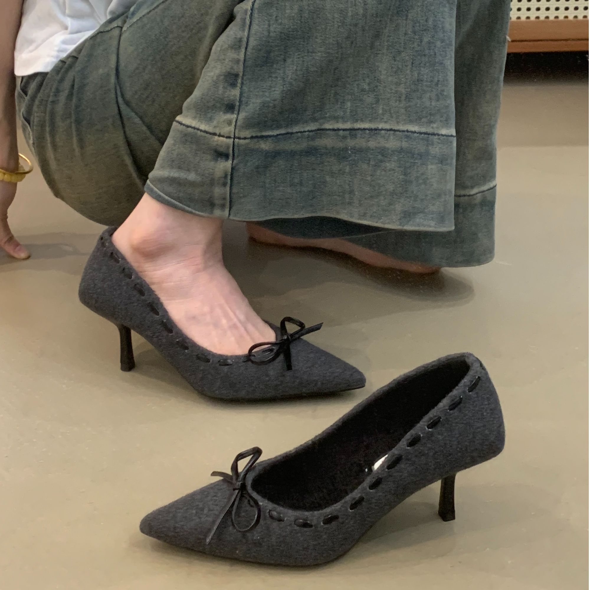 MDH-A189-1法式气质高跟鞋女鞋2025冬季毛呢尖头浅口加绒细跟单鞋