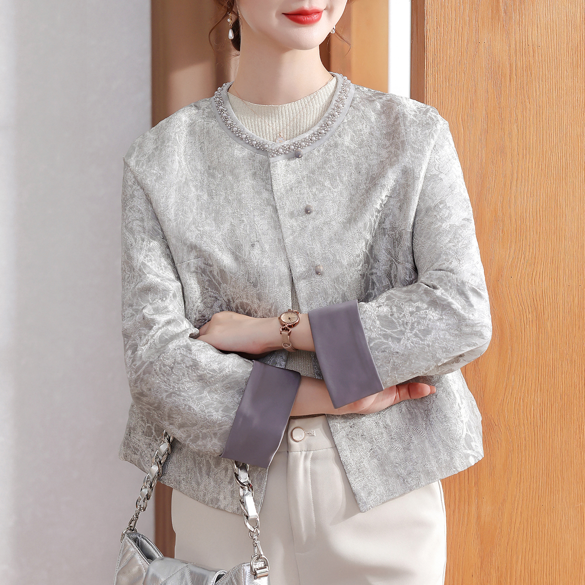 妈妈秋季外套2025新款今年流行中老年女装新中式国风小香风上衣服