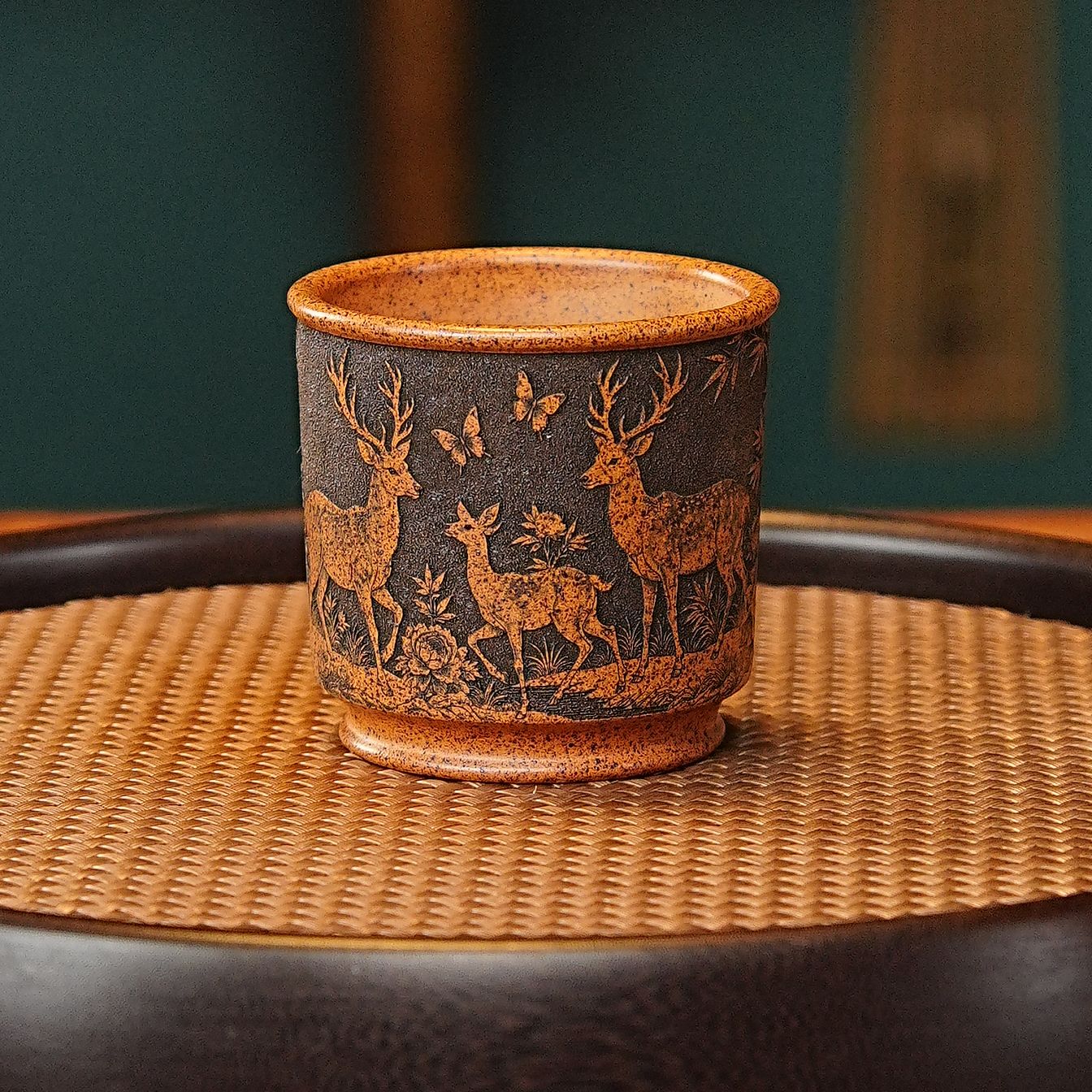 宜兴全手工紫砂茶具 原矿龙骨金砂泥料刻绘福鹿主人杯品茗杯