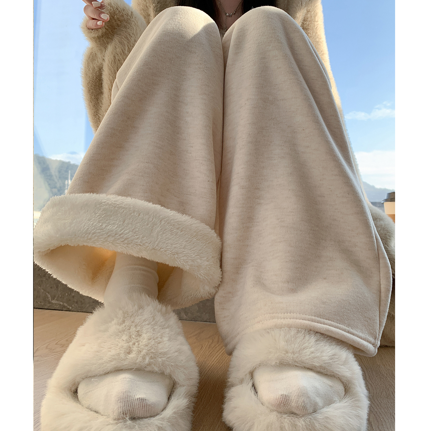 米白色糯米裤女秋冬2025新高腰垂感宽松直筒加绒小个子加厚阔腿裤