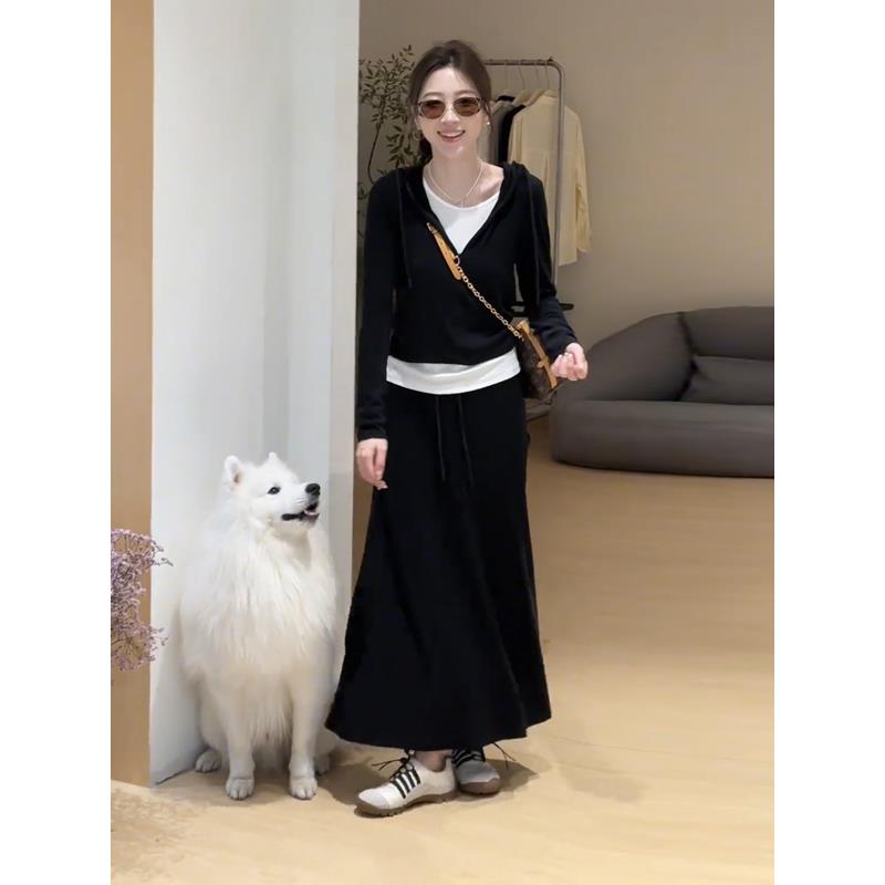 小个子休闲时尚套装秋季2025新款假两件拼接连帽卫衣半身裙两件套