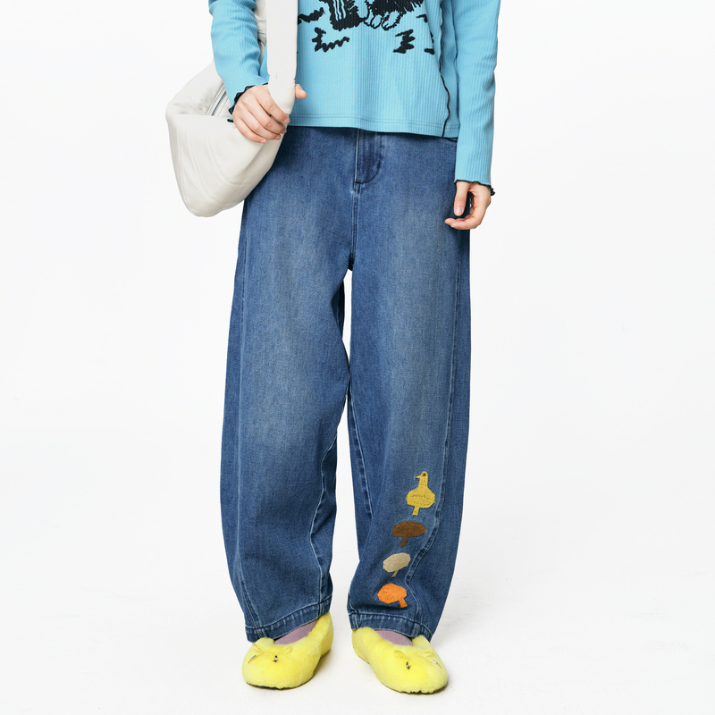 MOVEUP幻走2025秋季新款.FUN 松紧绣花弯牛仔直筒裤女3EWQ40334