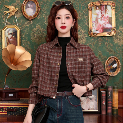 红色磨毛格子衬衫短款外套女2025早秋新款超火衬衣高级感长袖上衣