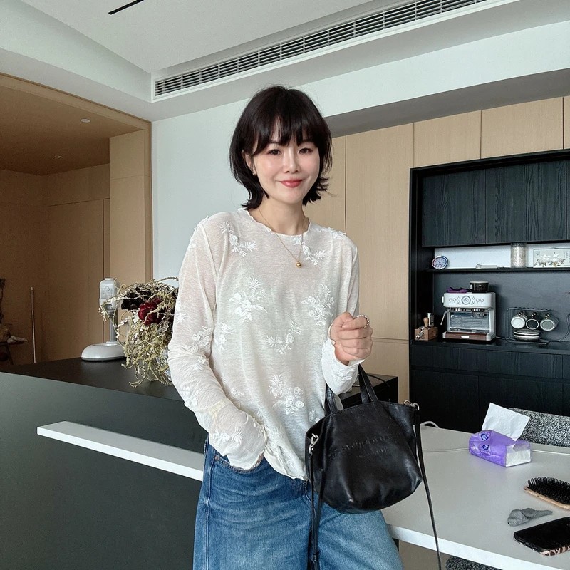 2025新品春秋季韩系手工蕾丝刺绣长袖内搭外穿打底T恤镂空显瘦