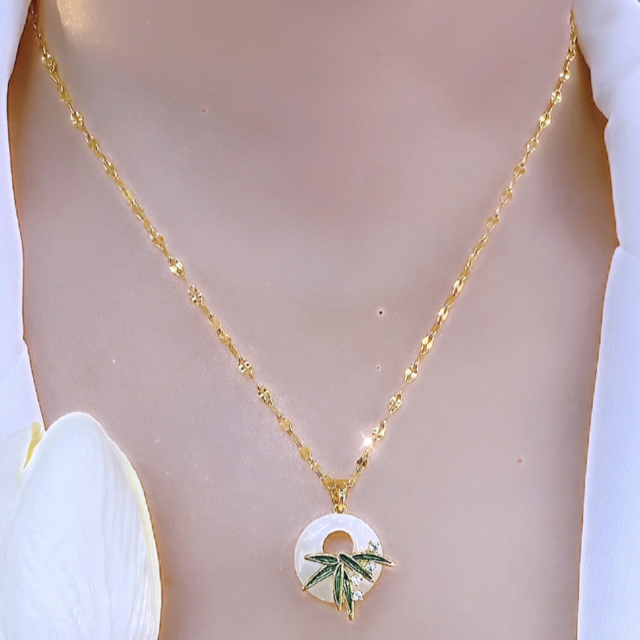 铜合金项链 时尚百搭复古精致新中式竹叶平安扣项链