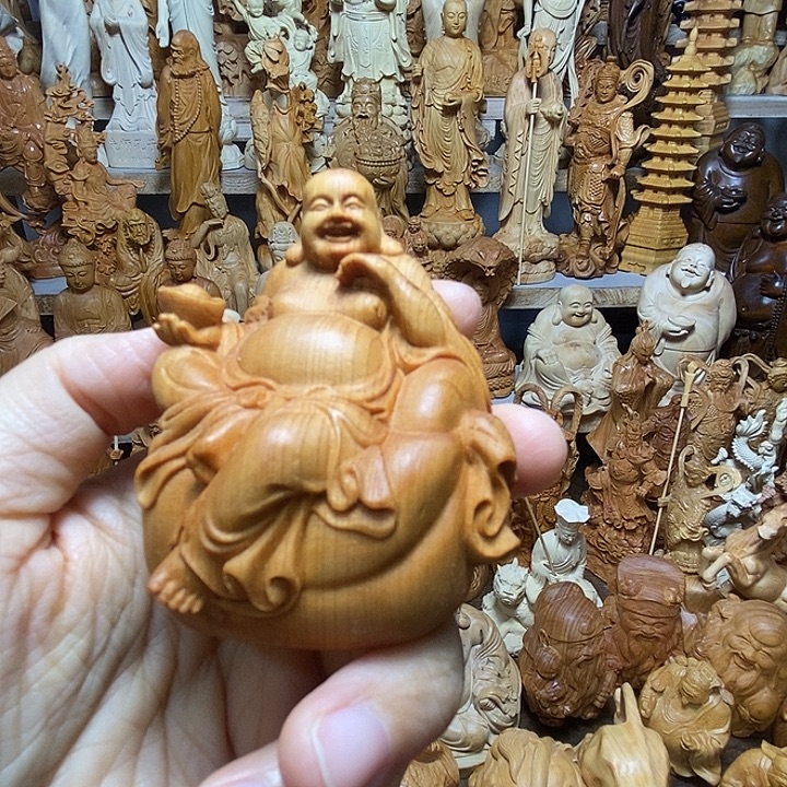 *****柏木（崖柏）弥勒佛