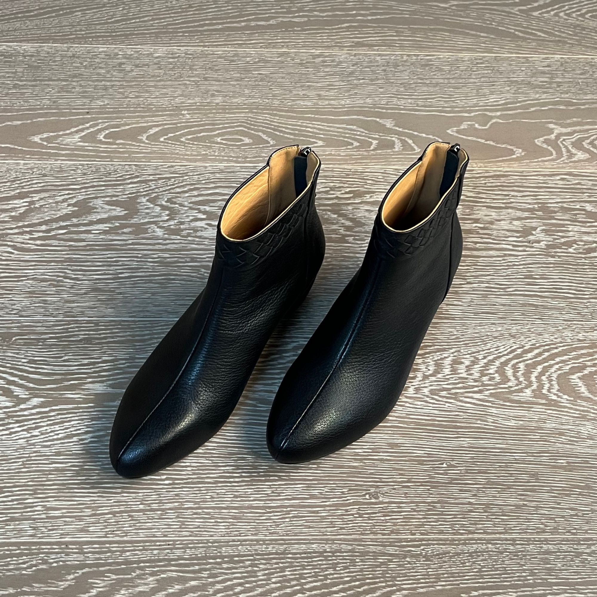 4.5CM头层羊皮时尚粗跟短靴极简风百搭冬季简约圆头秋冬中跟保暖