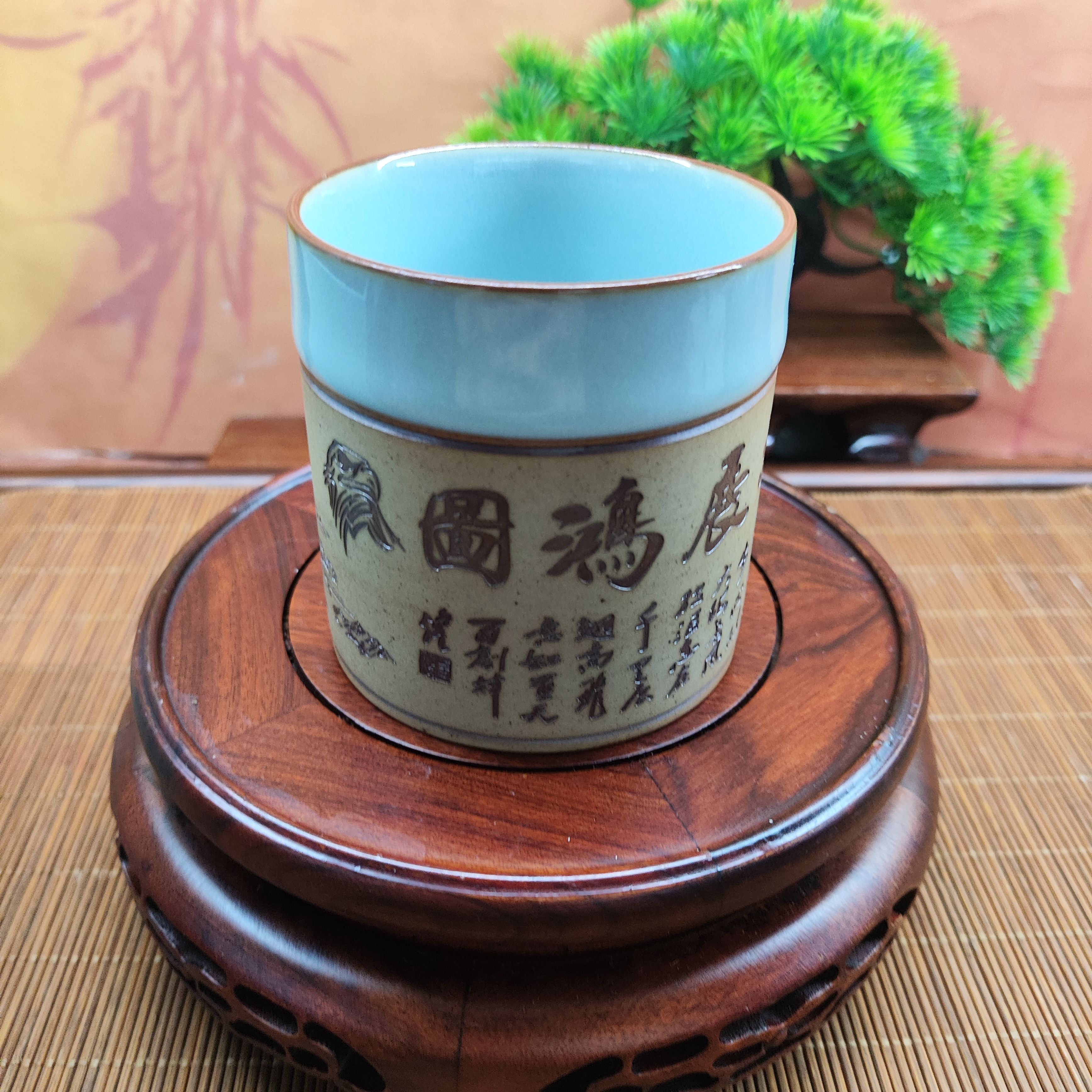 扳指杯高7公分，口径6.3，全品无暇，带礼盒