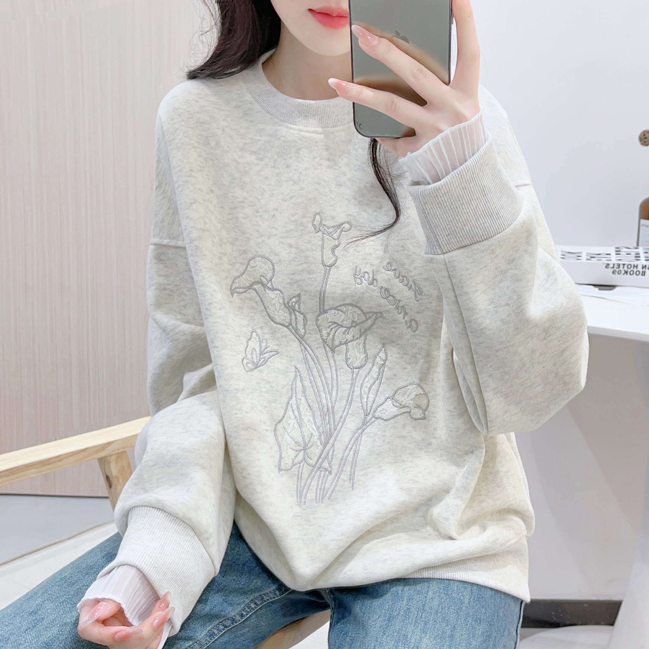 蕾丝拼接设计感卫衣女2025年秋冬灰色刺绣宽松休闲松弛感外套上衣