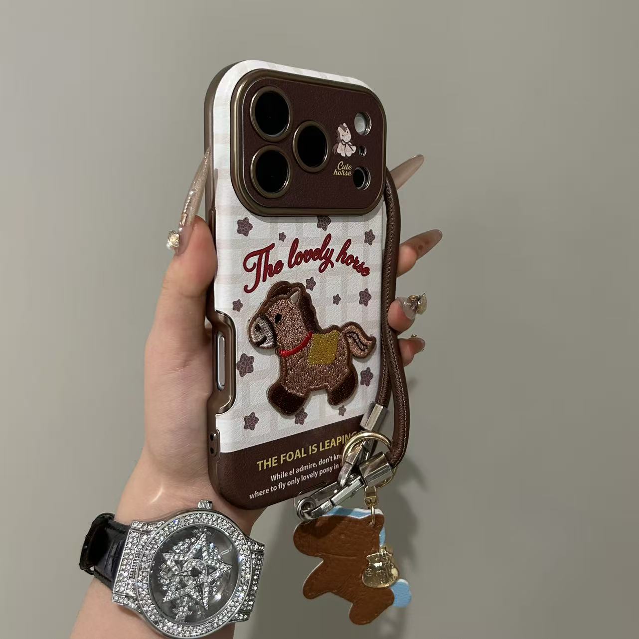 棕色格子星星刺绣小马适用17pro苹果16pro手机壳15promax保护套14