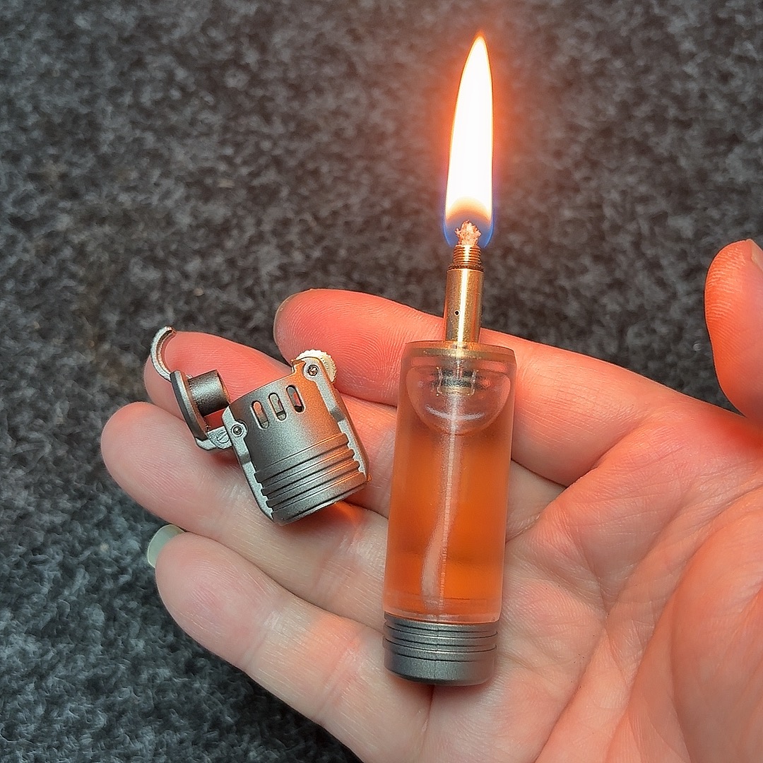 透明油仓煤油打火机 储油式可视油仓打火机 大容量长续航打火机