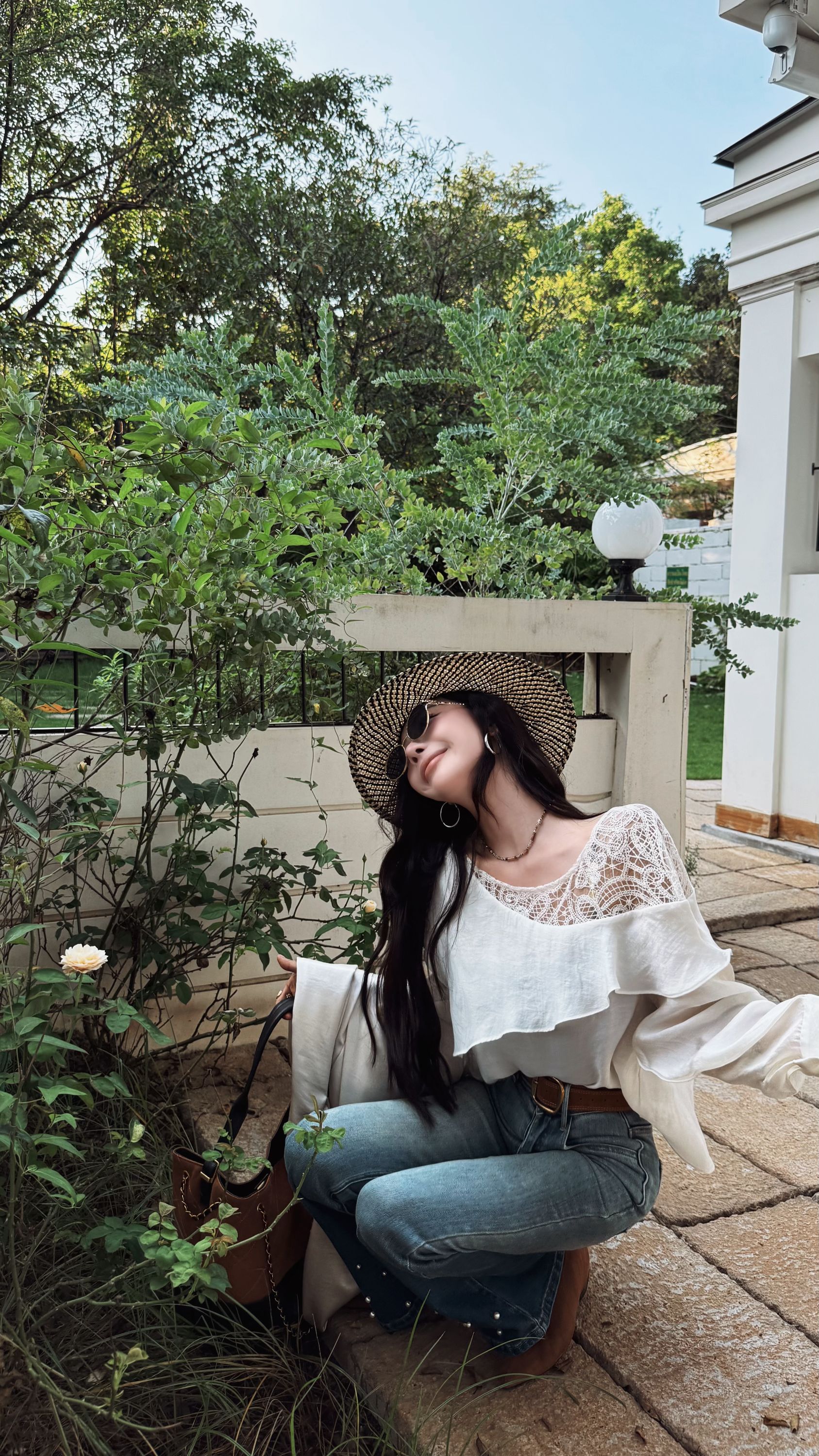 利达 NEW DADADA拼接气质显瘦百搭长袖蕾丝法式设计感上衣CUM1308