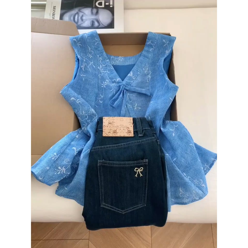 蓝色碎花吊带背心女夏季新款小众设计感甜美减龄辣妹外穿短款上衣