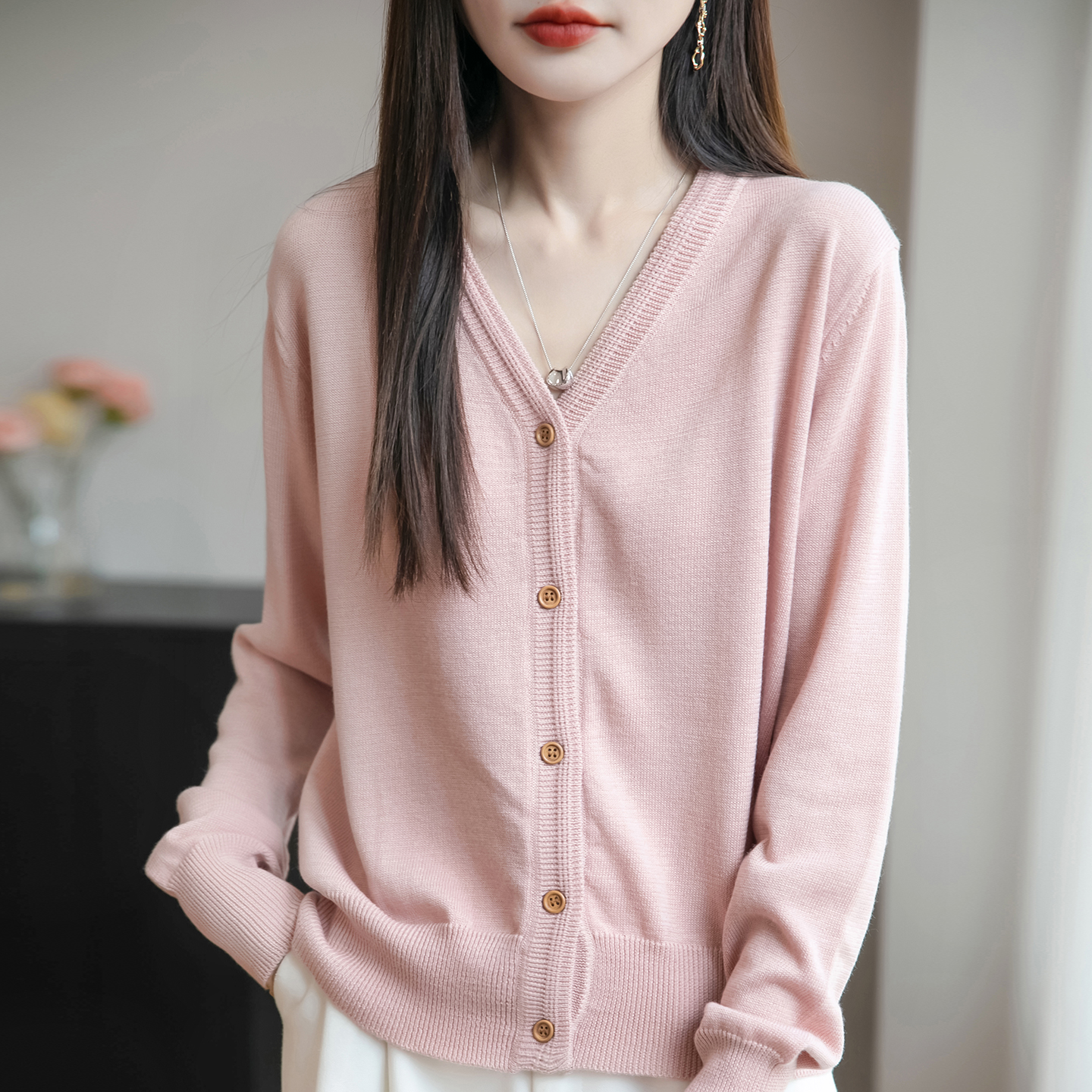 哥弟阿玛施正品早秋V领简约羊毛针织开衫休闲减龄宽松百搭打底衫