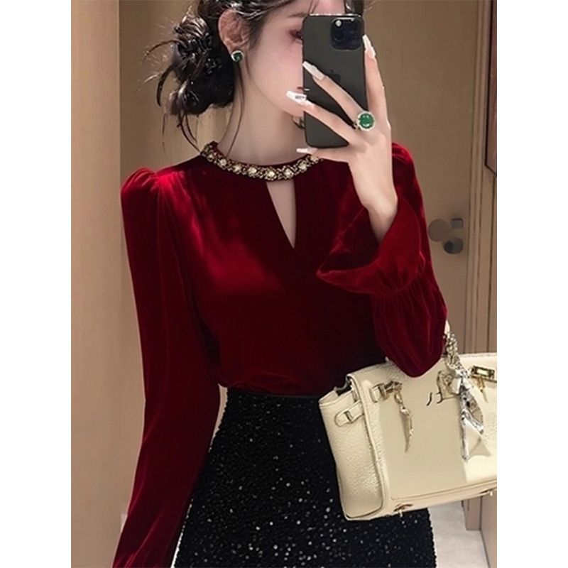 法式轻奢丝绒套装女秋冬镂空镶钻长袖衬衣打底衫亮片半身裙两件套