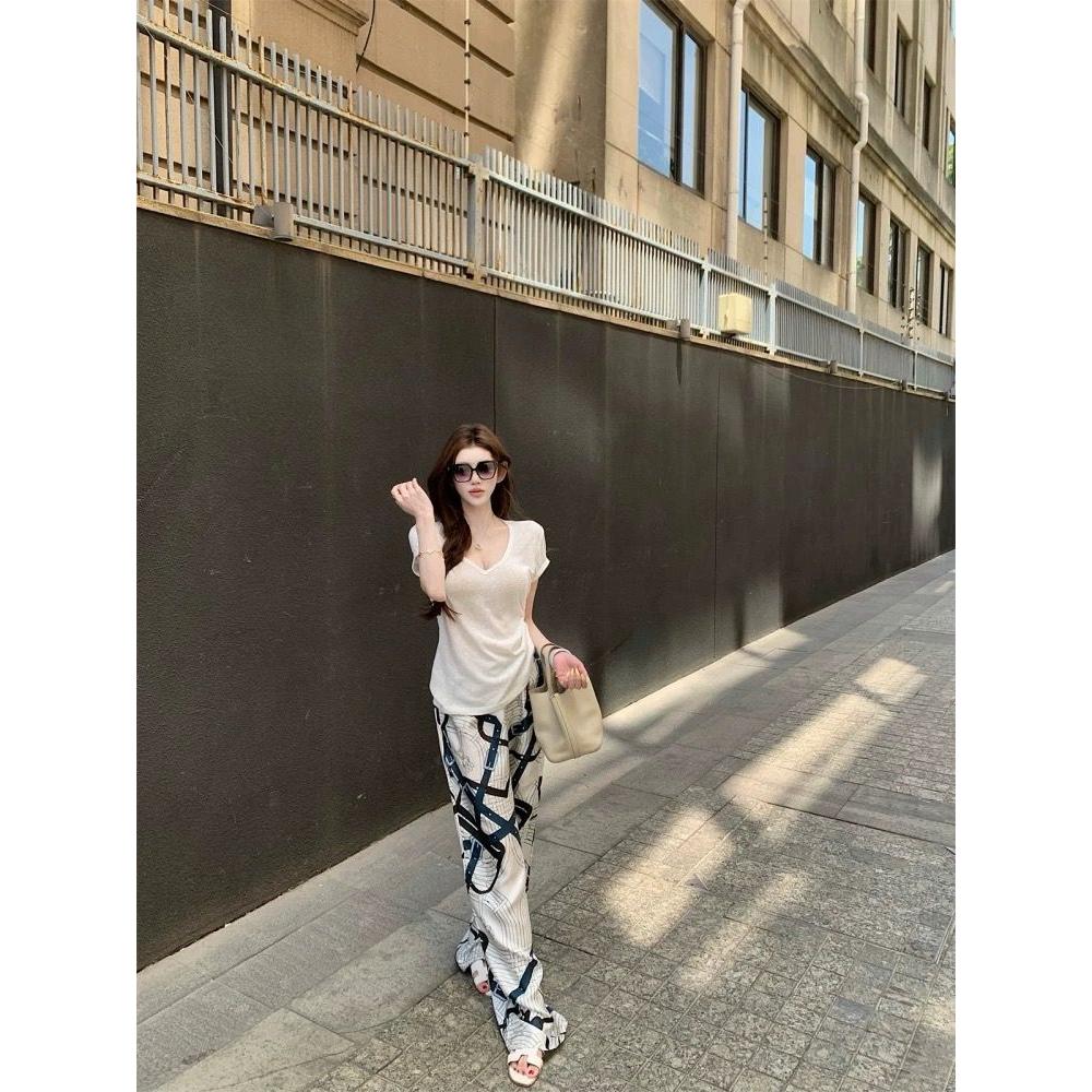 纯欲慵懒风女装时尚休闲穿搭阔腿裤冰丝缎面裤子女老花显瘦洋气