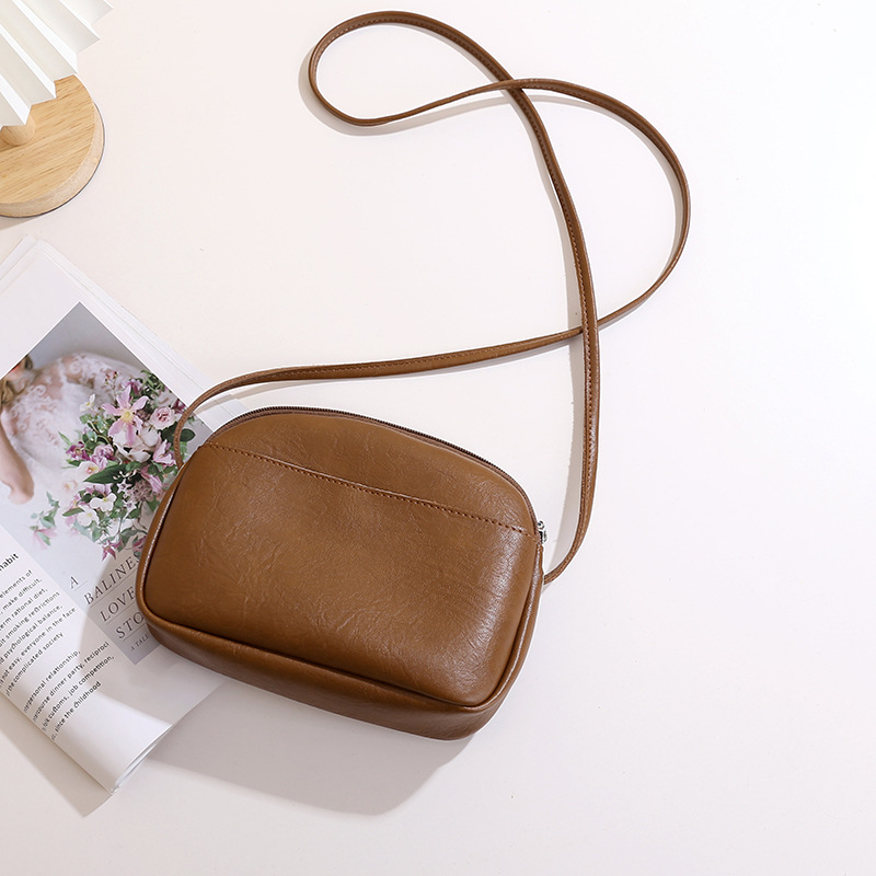 高级感复古小众时尚休闲软皮小包包2025新款百搭ins单肩斜挎小包