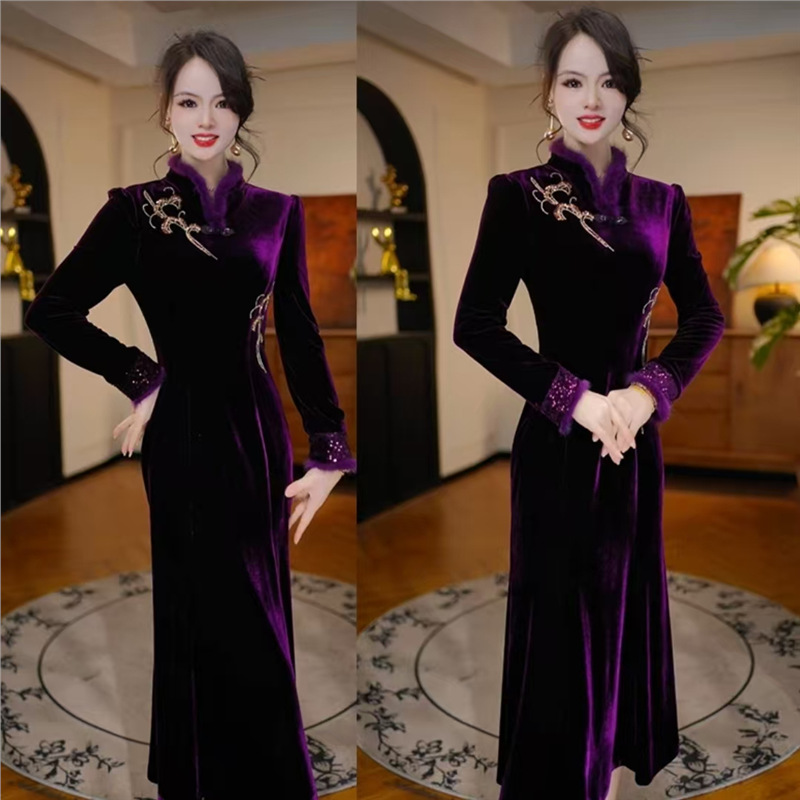 2025秋季新款收腰显瘦洋气减龄轻奢女人味打底连衣裙