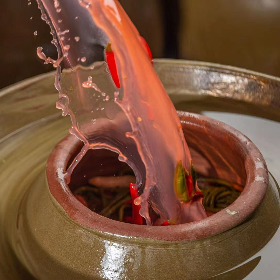 王婆家老坛菜传统发酵冷藏泡菜母水老酸水2斤/4斤家乡地道泡制