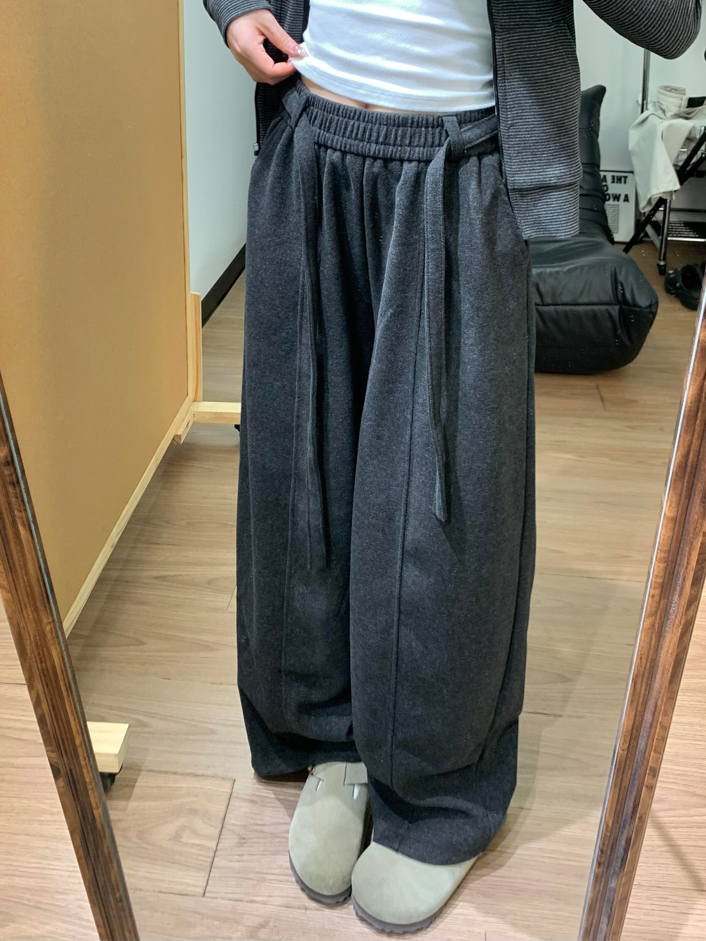 秋冬加绒加厚弯刀阔腿卫裤女胖妹妹大码梨形身材高腰休闲直筒裤子