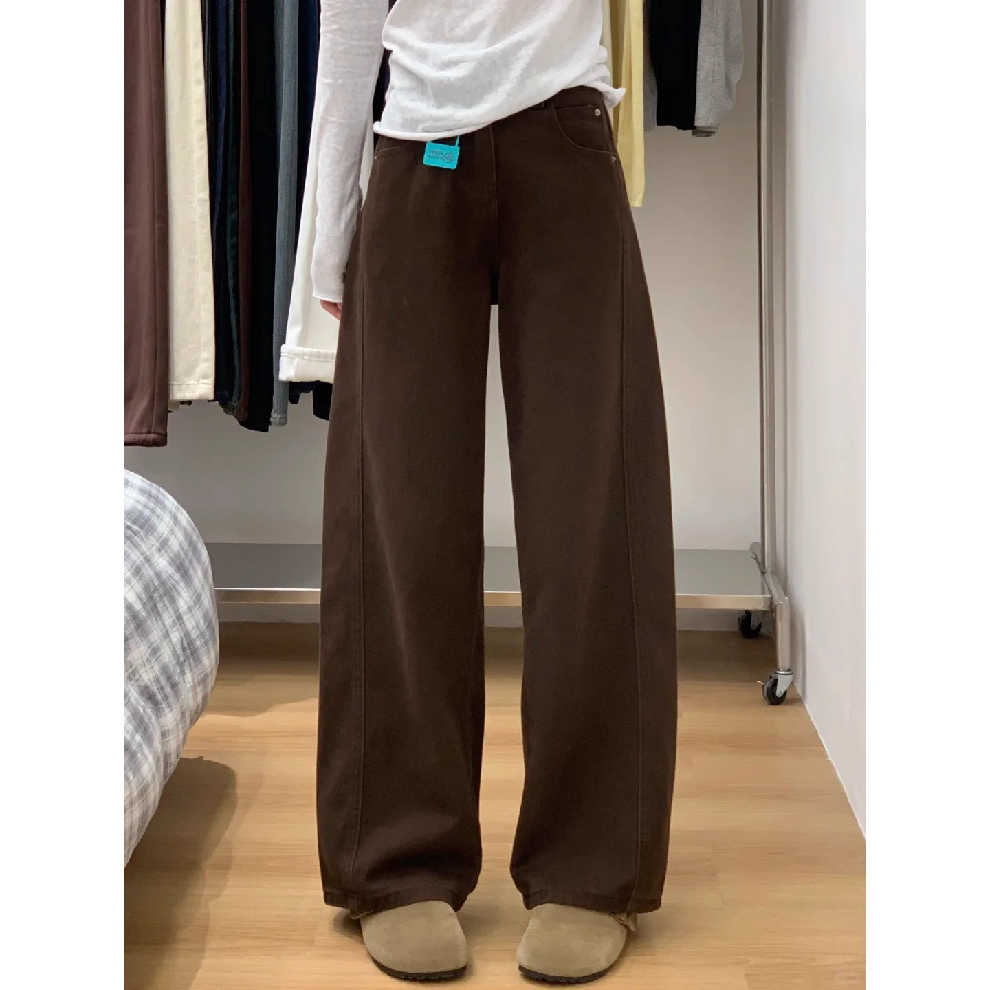 咖色直筒牛仔裤女秋冬高腰宽松显瘦梨形身材拼接拖地阔腿弯刀裤