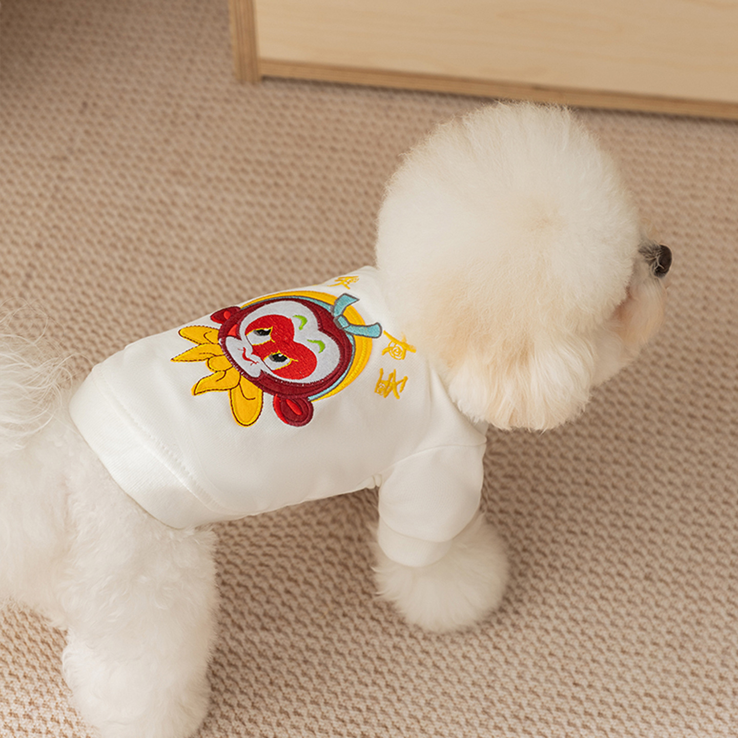 秋冬宠物衣服卡通国潮风系列薄款卫衣小型犬比熊泰迪两脚猫咪衣服