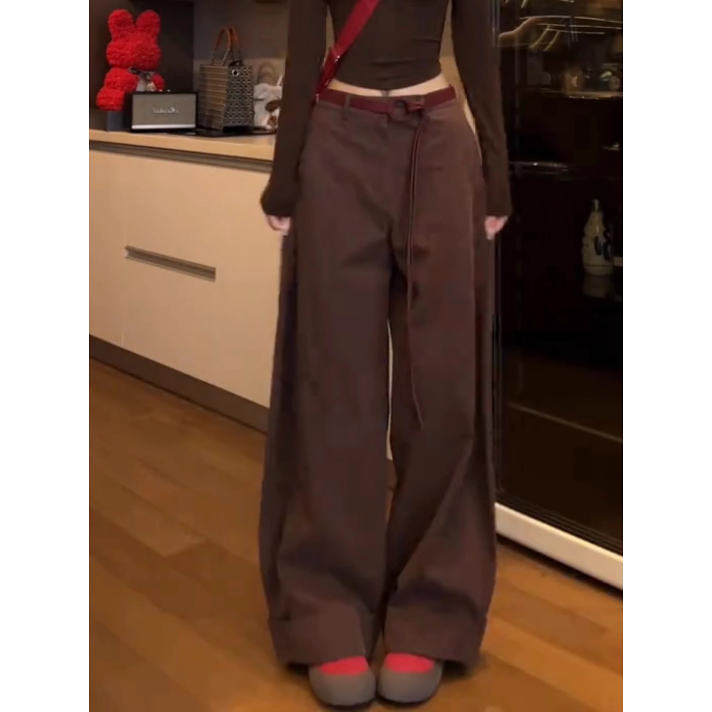 拉夏贝尔美式舒适松弛感阔腿宽松慵懒风休闲裤2025新款秋季工装裤