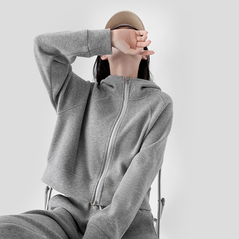 【秋季新款】糯米绒休闲运动外套羊绒蚕丝蛋白时尚加绒石墨烯上衣