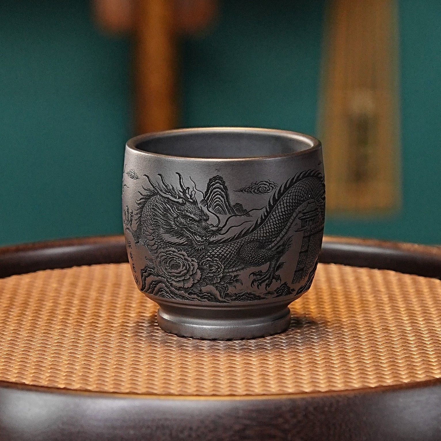 宜兴全手工紫砂茶具原矿石黄泥料刻绘龙行天下主人杯品茗杯180ml