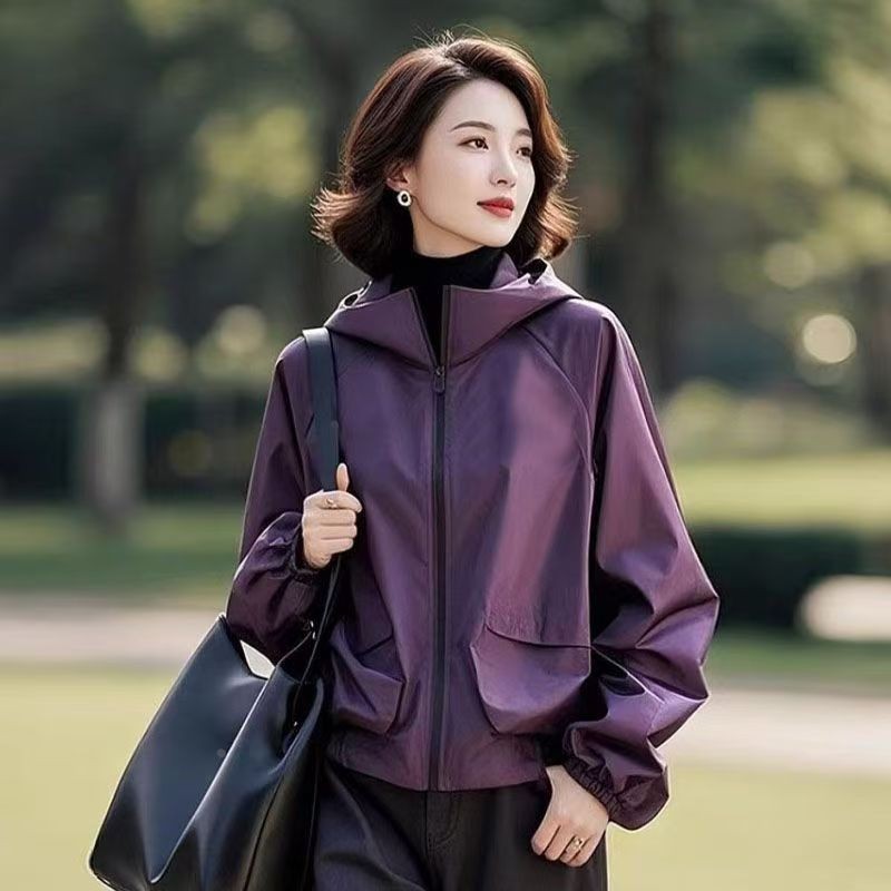 2025年早春季新款女装今年流行小香风百搭紫色连帽冲锋衣外套