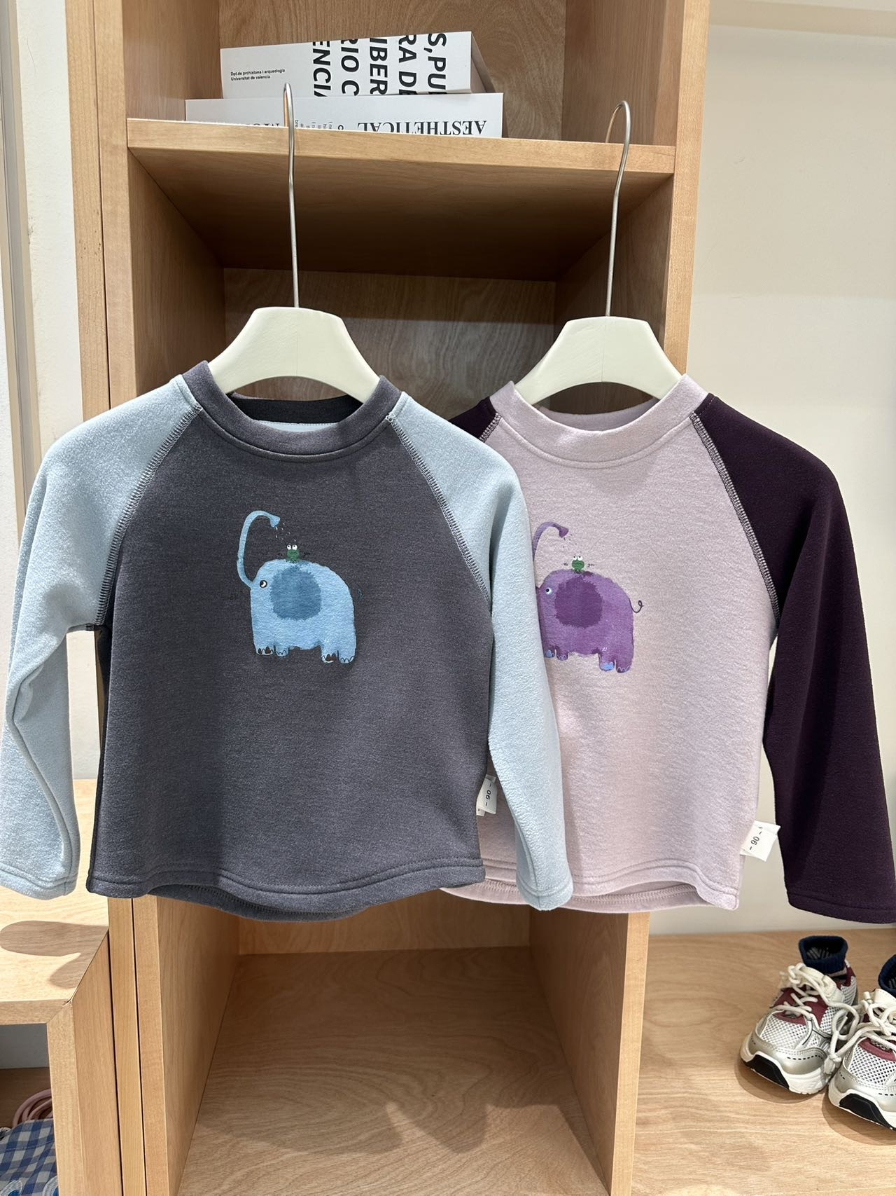 糯叽叽插肩袖小象打底衣