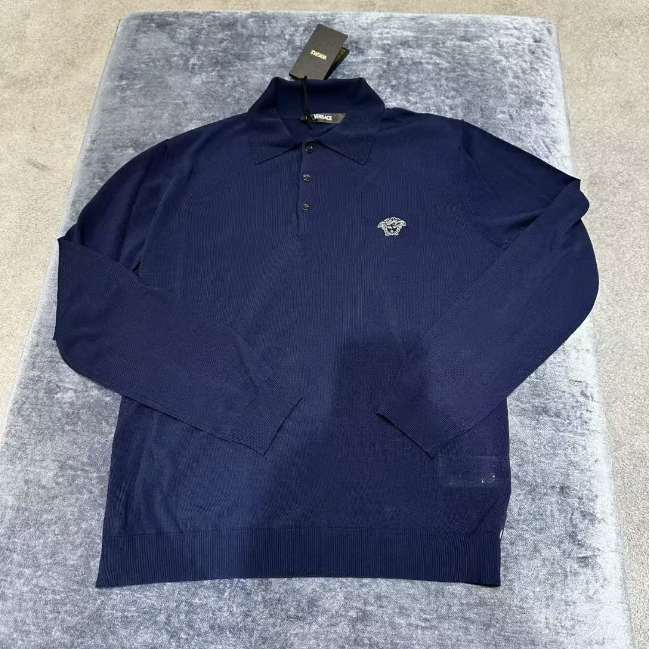 未使用 VERSACE/范思哲 特价款长袖翻领毛衣常规藏青套头polo男款