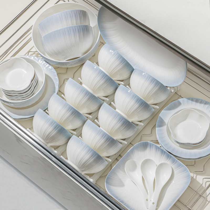 高颜值景德镇陶瓷碗盘餐具一套家用送礼乔迁简约轻奢高档全套碗碟