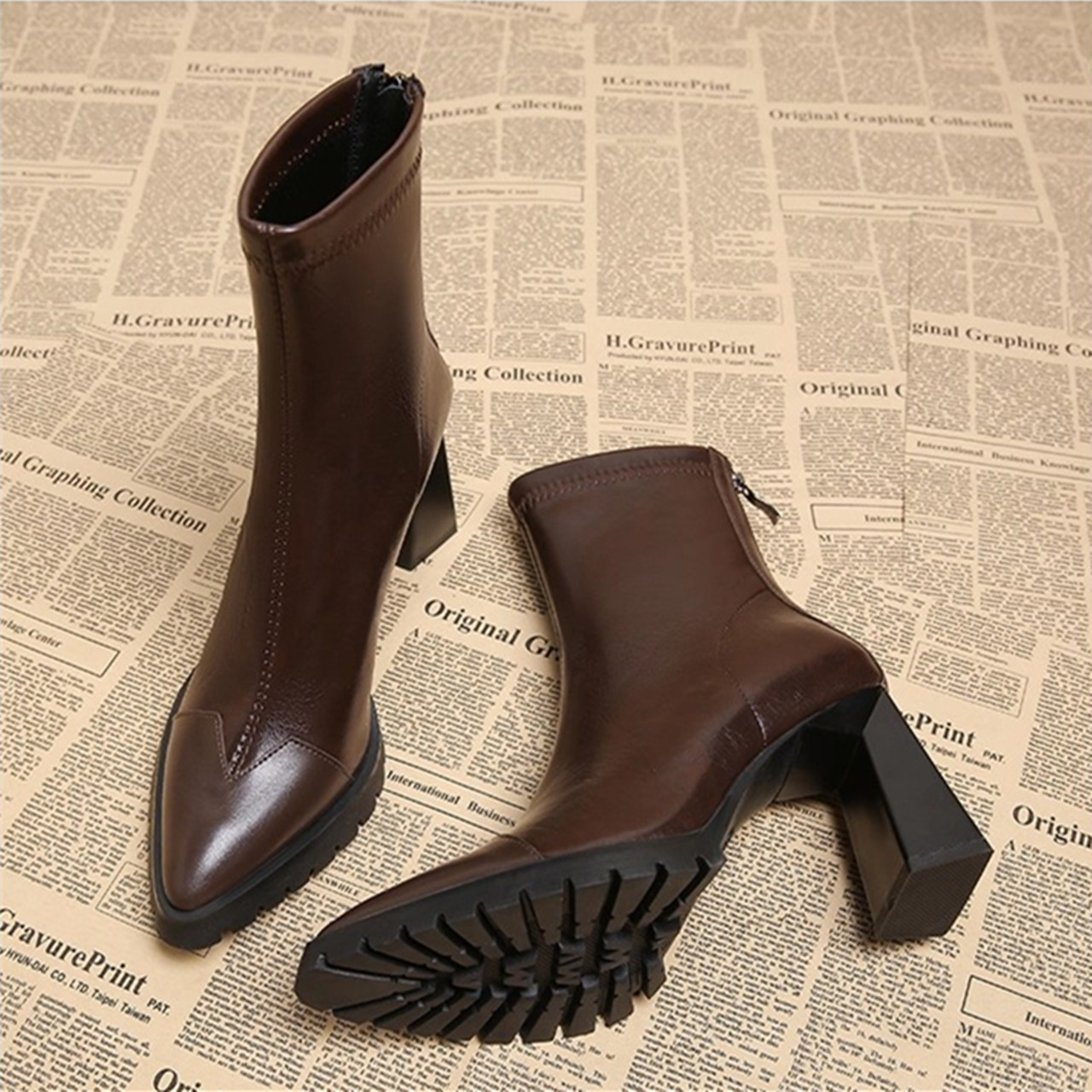 棕色美拉德小个子女士增高厚底防水台小短靴瘦瘦靴尖头美拉德靴子