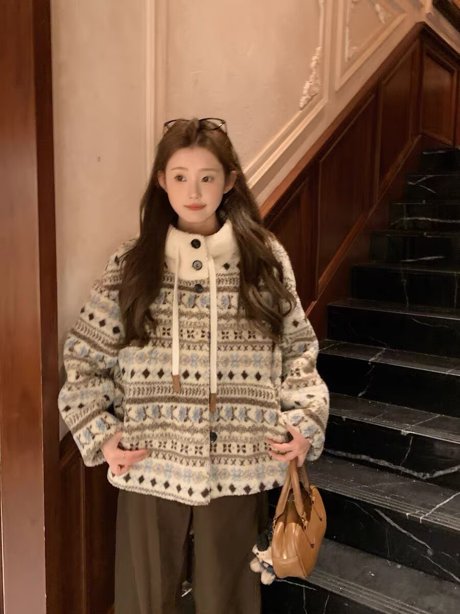 2025冬季新款费尔岛羊羔毛外套女连帽百搭皮毛一体摇粒绒毛毛外套