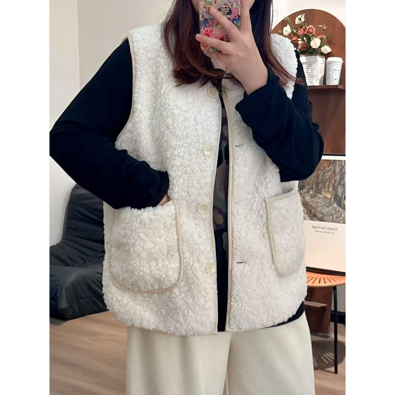 【咔咔】糕糕毛马甲-秋季极简风宽松型保暖短款女马夹加厚K0452