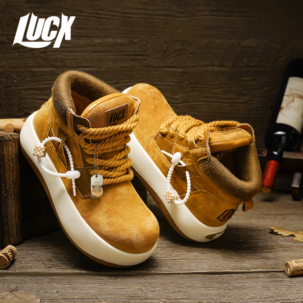 LUCX大头马丁靴女款2025秋冬季爆款琥珀流光大黄靴时尚户外工装靴