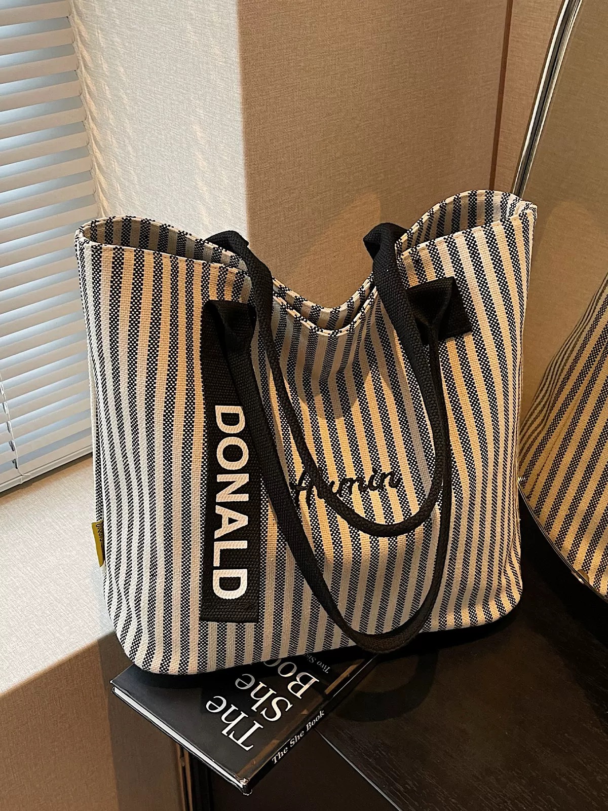 条纹大容量帆布包包女2025新款时尚手提单肩购物袋休闲通勤托特包