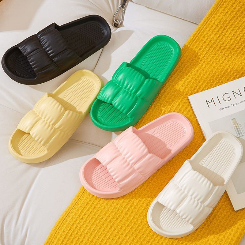简约夏季凉拖鞋拖鞋居家软底防滑新款EVA踩屎感男女通用浴室材质
