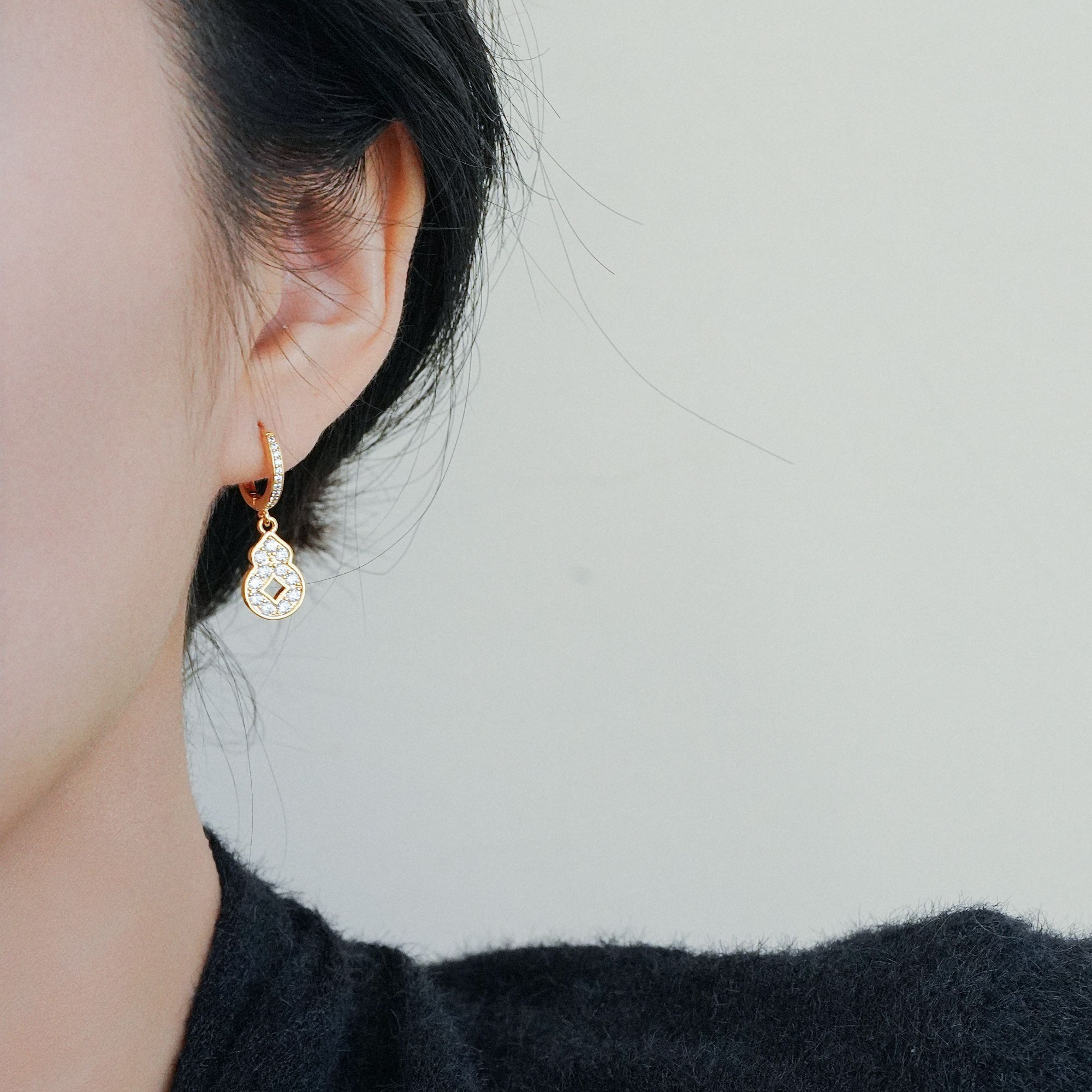 铜合金耳饰 流苏锆石葫芦吊坠耳环圈圈秋冬轻奢高级感气质耳扣