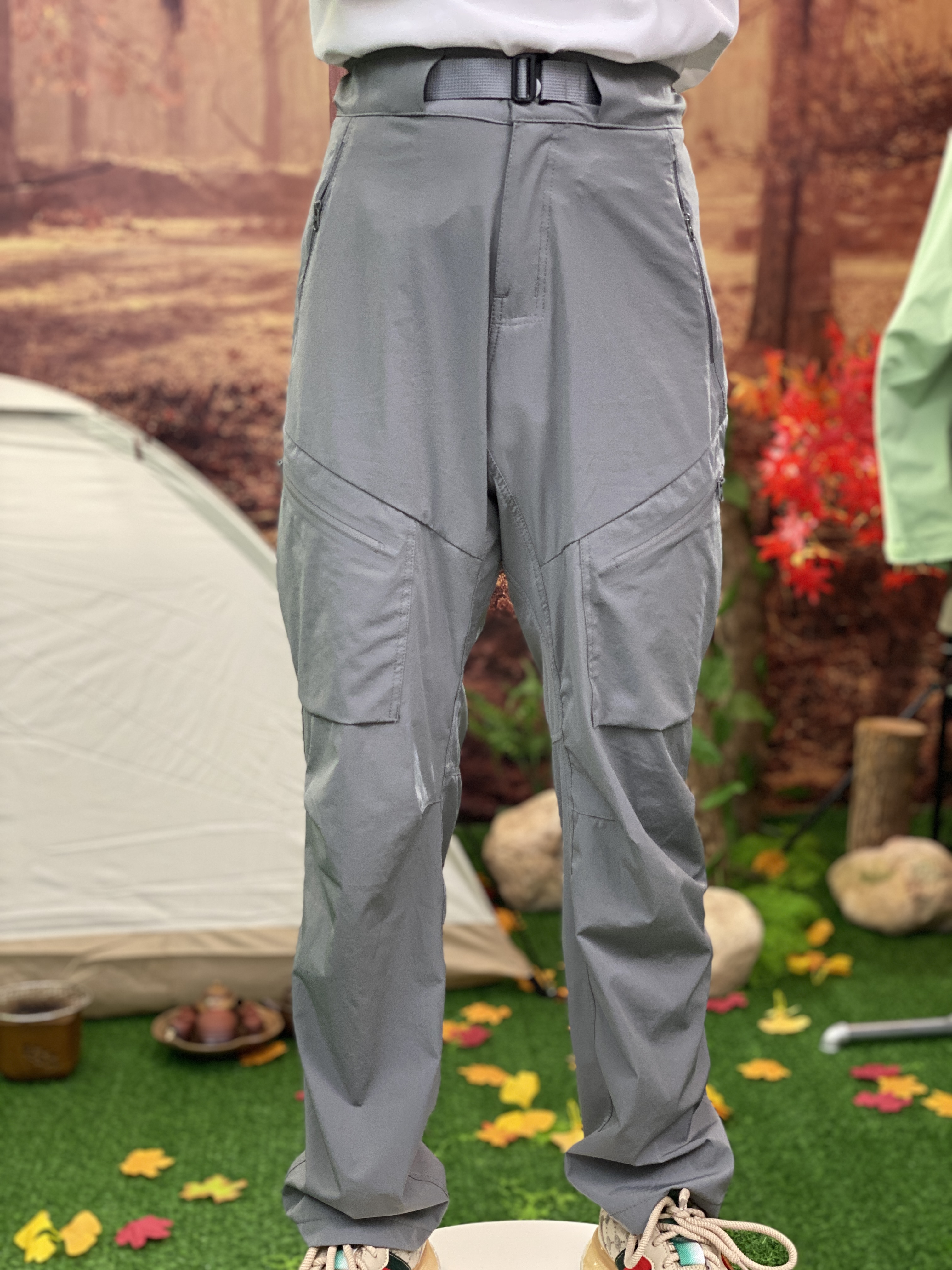 薄款户外防水防风冲锋裤春夏速干耐磨快干透气宽松登山裤女款男士