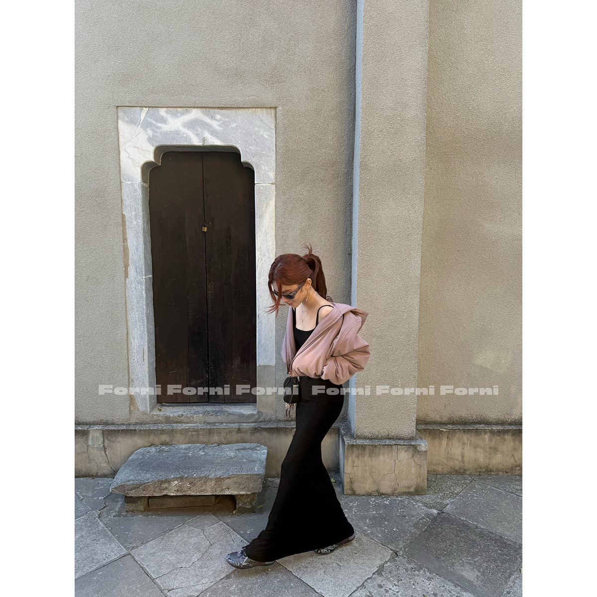 FORNI 小黑裙 法式极简垂感磨毛修身吊带裙