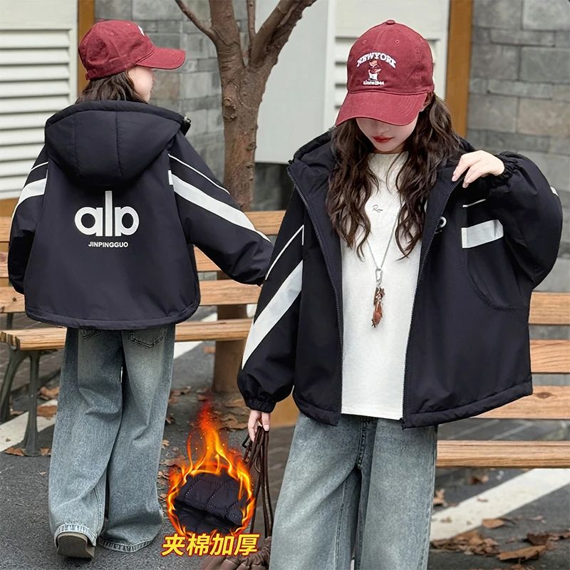 女童超好看外套2025新款大童韩系秋冬洋气时髦休闲连帽冲锋衣外套