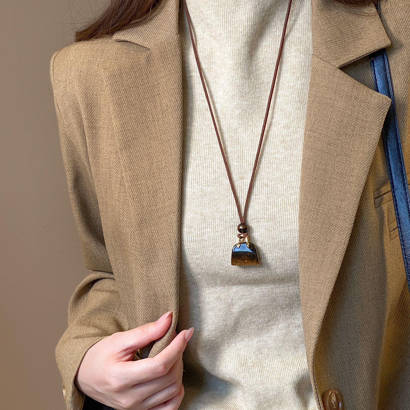 非金属皮质项链 美拉德棕色长款包包项链女毛衣链高级感脖子配饰